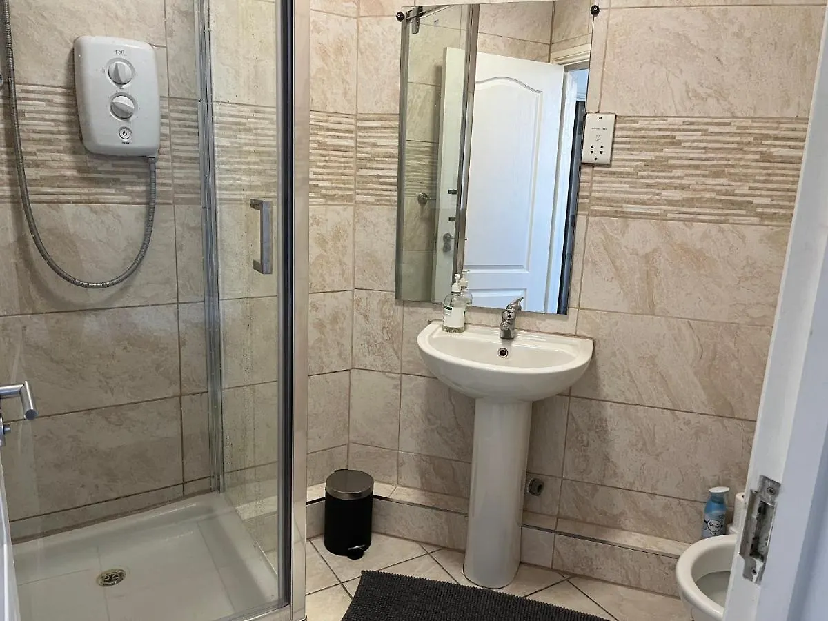 Safran House Apartment London